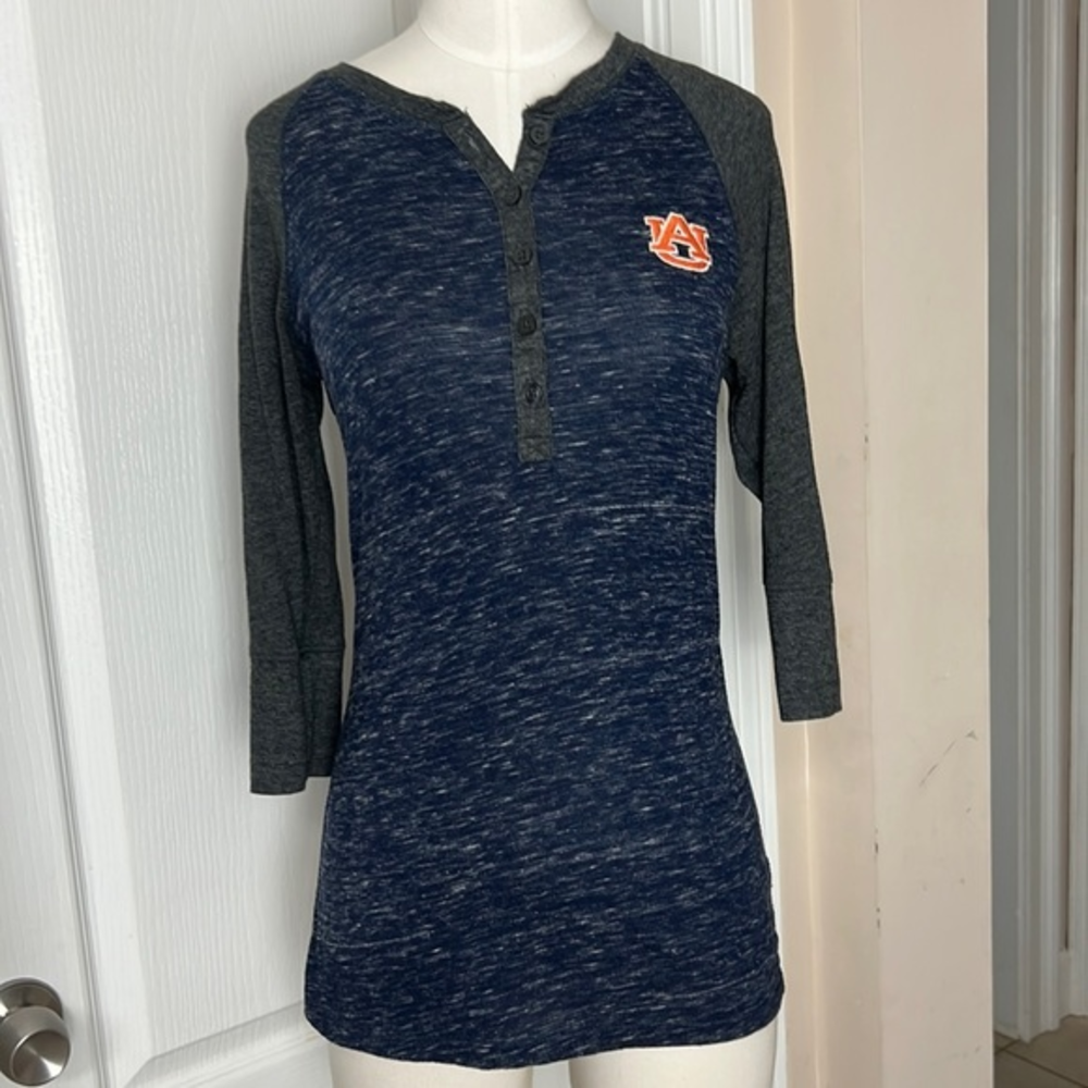 University of Auburn T-shirt‎